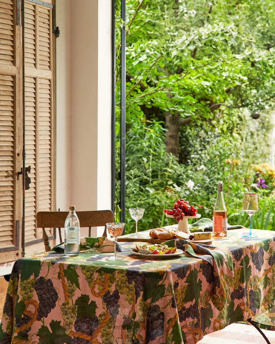 THE VINE ROUND LINEN TABLECLOTH - Kip & Co.