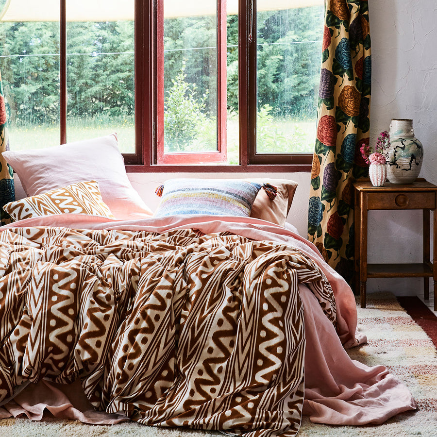 Ikat & Dreams Coconut Cotton Quilt Cover - Kip & Co.