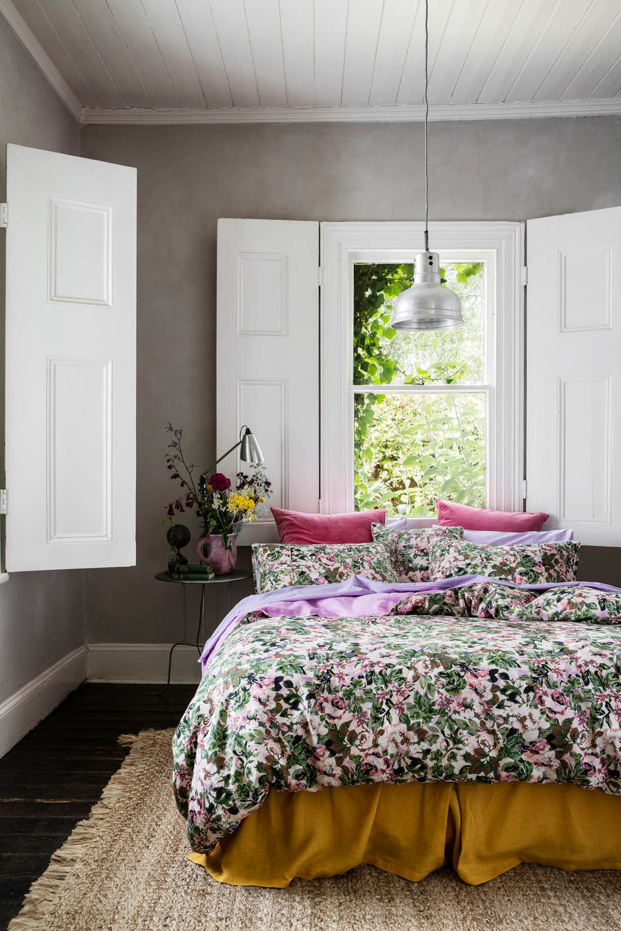 Garden Path Floral Linen Quilt Cover - Kip & Co.